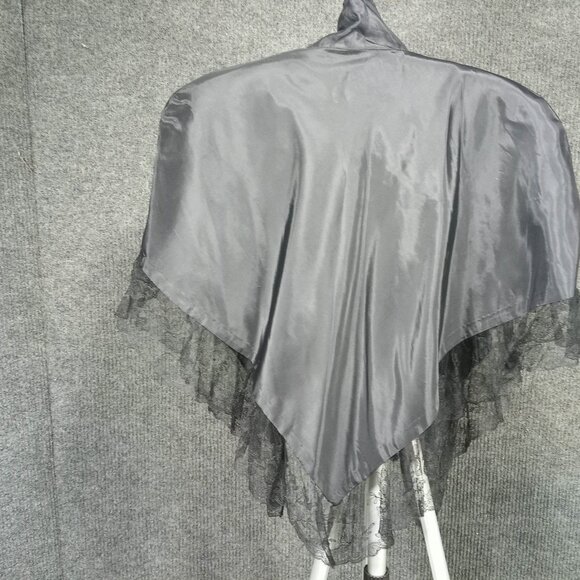 1950's Black Taffeta Cape with Chantilly Lace Trim - Picture 4 of 7